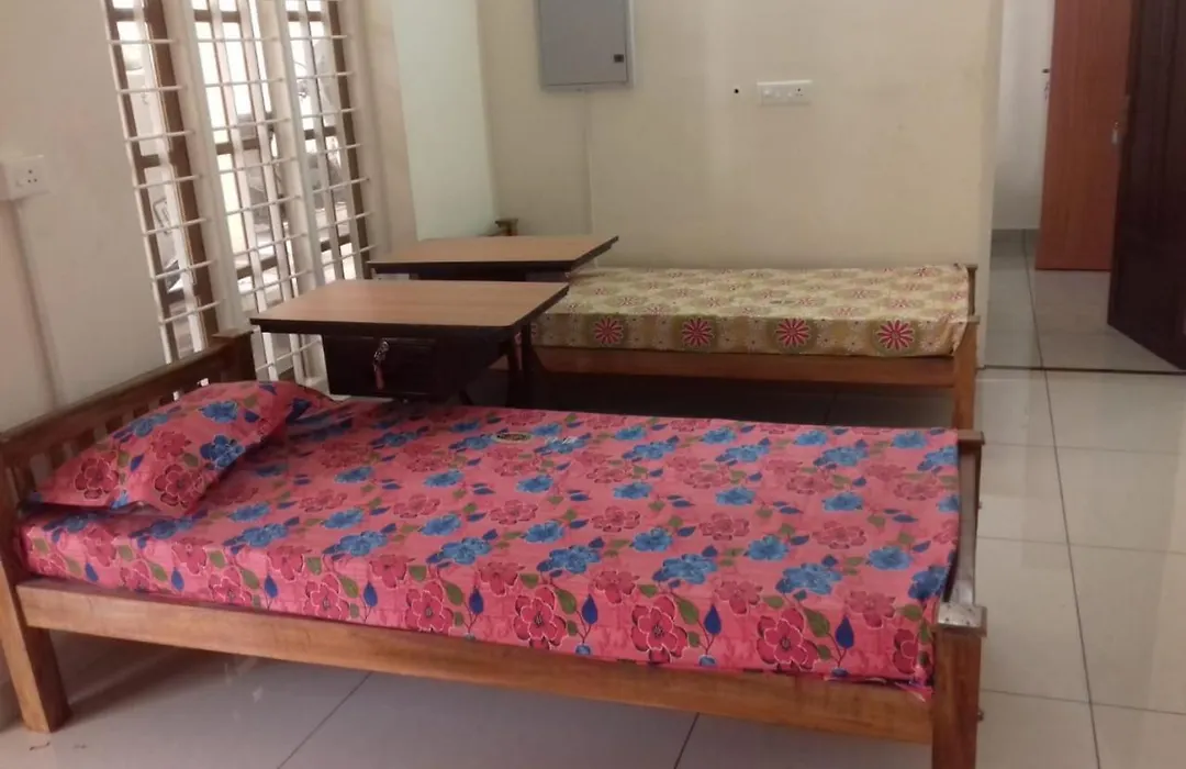 Daffodils Ladies Hostel Infopark-1